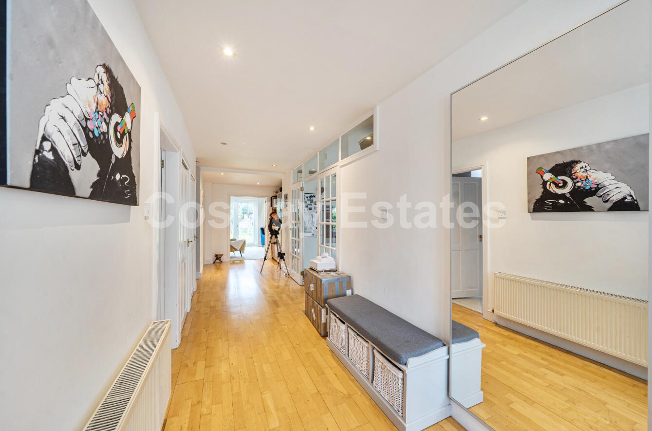 Daws Lane, Mill Hill, NW7, Mill Hill, London
